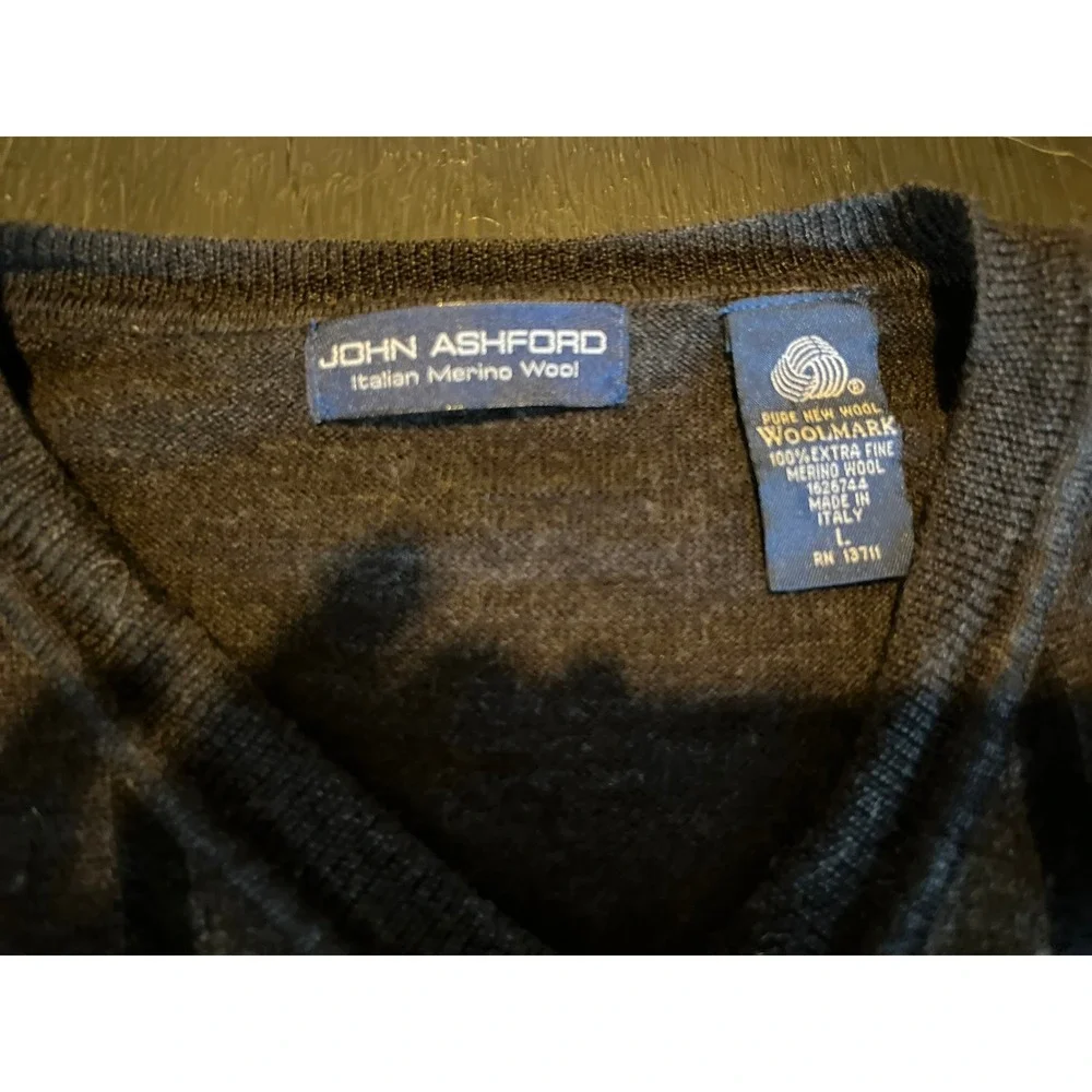 John‎ Ashford Italian Merino Wool Argyle V-Neck Sweater